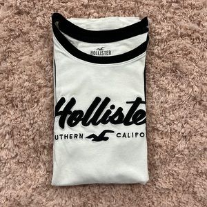 hollister basic logo tee